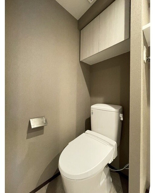 トイレ　落ち着いた色調のトイレです♪