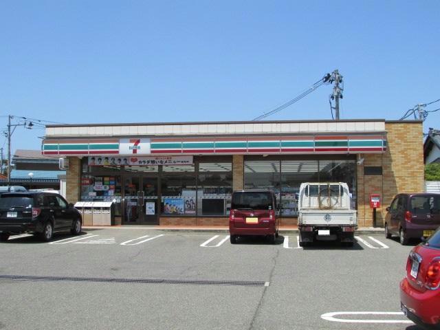 コンビニ　セブンイレブン新潟曽川店（コンビニ）まで1065m