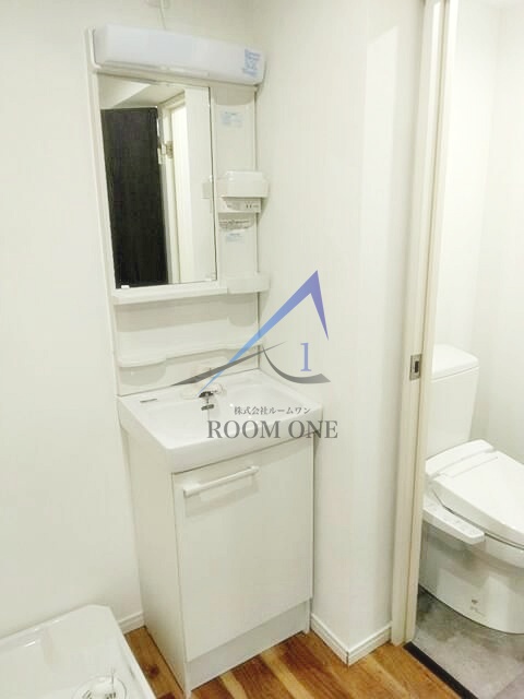 洗面設備　洗面台です。