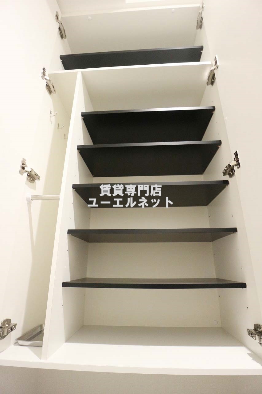 その他設備　収納力たっぷりのシューズボックスで玄関すっきり！