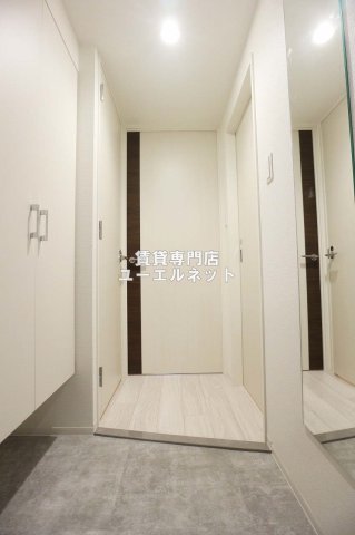 玄関　住まいの顔ともなる玄関