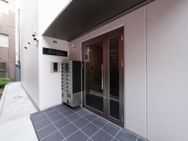 エントランス　ゆとりのあるエントランスです