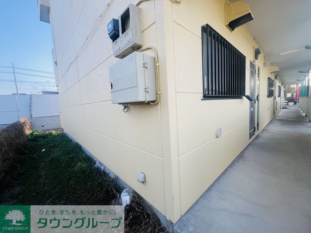 エントランス　駐車場