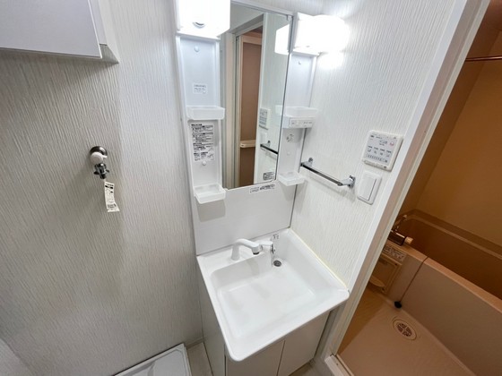 洗面設備　※別部屋の写真です