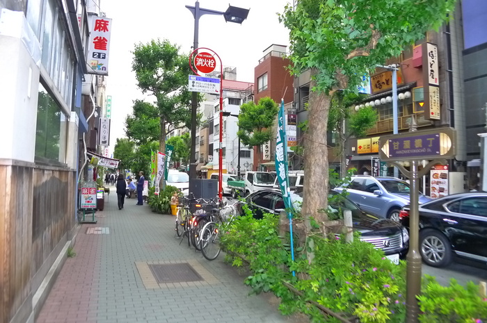 飲食店　甘酒横丁（飲食店）まで150m