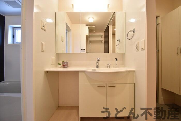 洗面設備　うどん県のお部屋探しはうどん不動産へ うどんちゃんとLINE