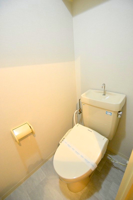 トイレ　グランドピア府中 ※同物件内参考写真・現況優先