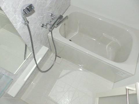 バス・シャワールーム　バス