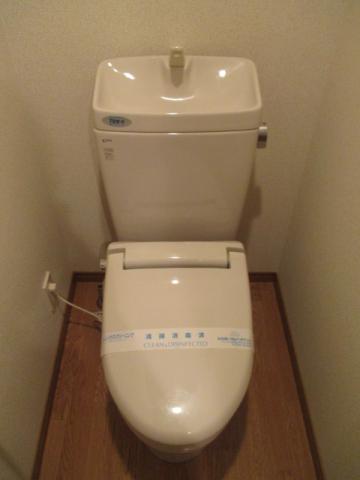 トイレ　類似内装画像　現状優先