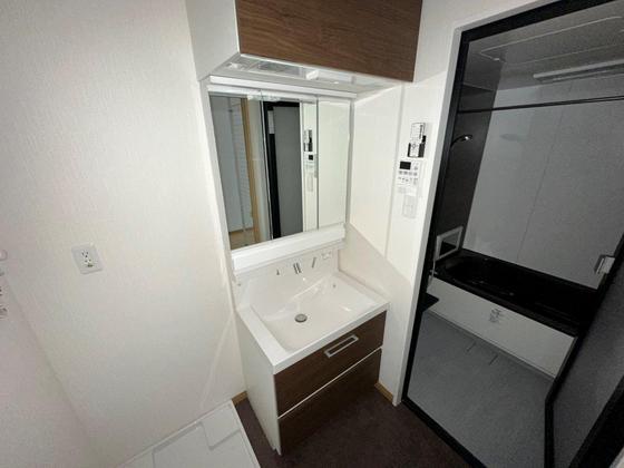 洗面設備　※別部屋の写真です