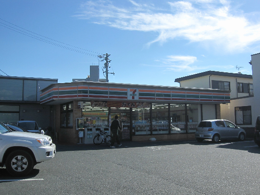 コンビニ　セブンイレブン 浜松アリーナ前店（コンビニ）まで228m