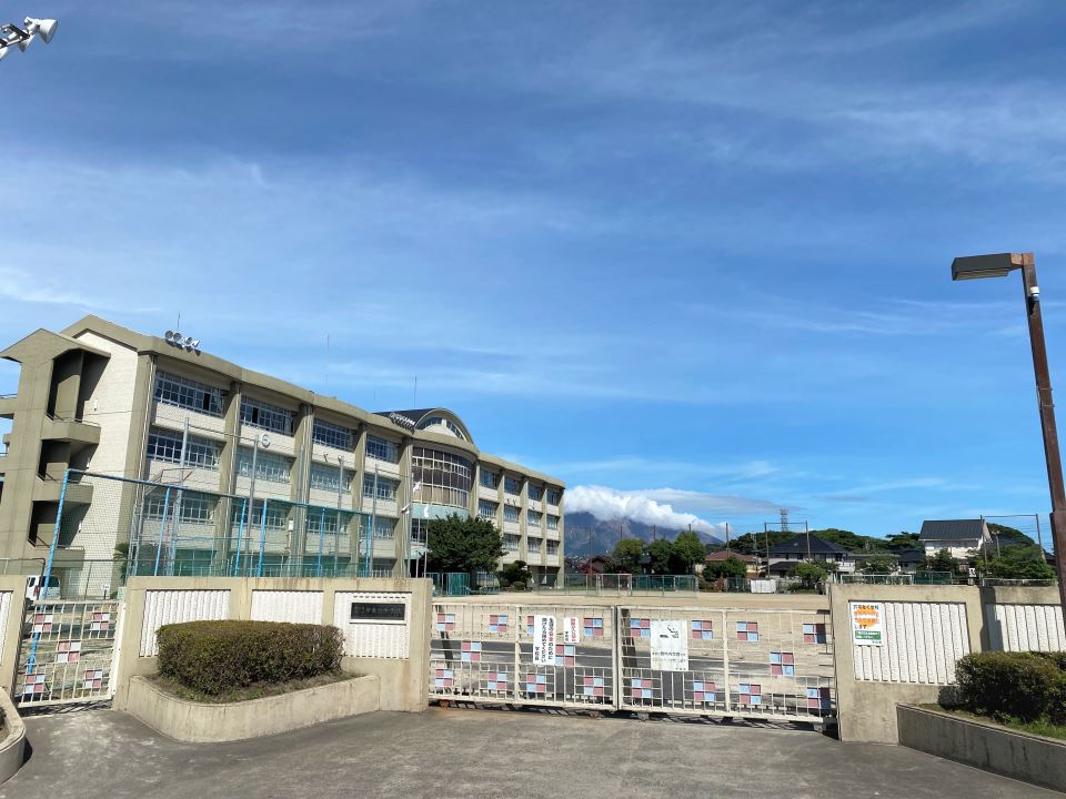 中学校　伊敷台中学校（中学校）まで900m