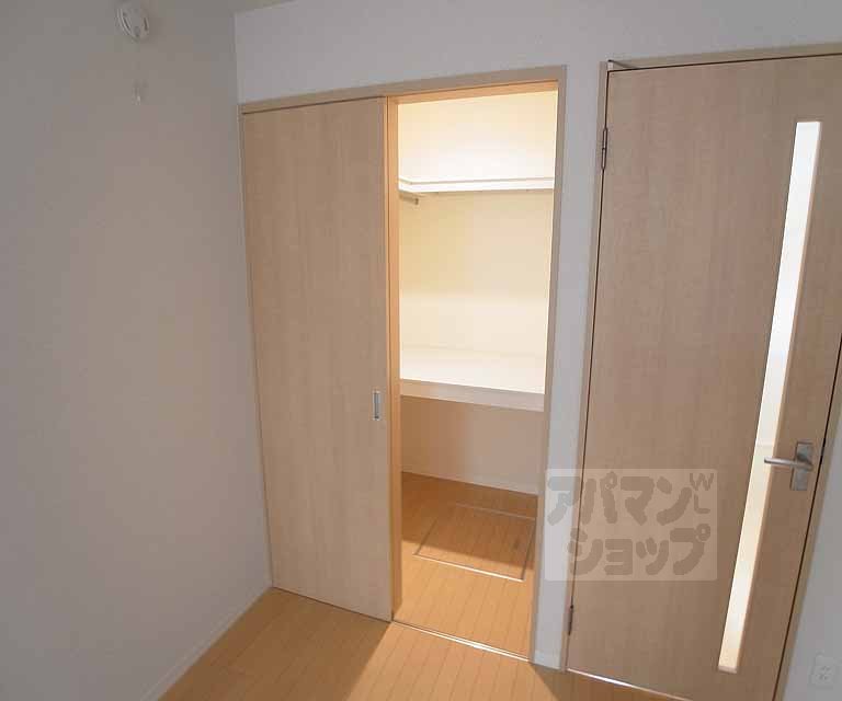 収納　ウォークインクローゼット