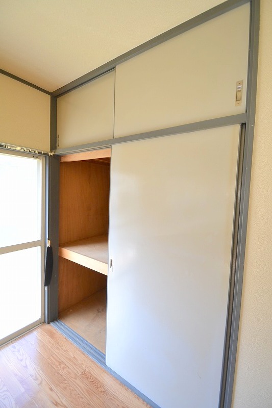 収納　天袋付の押入です