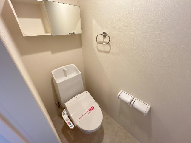 トイレ　シャワー付トイレ