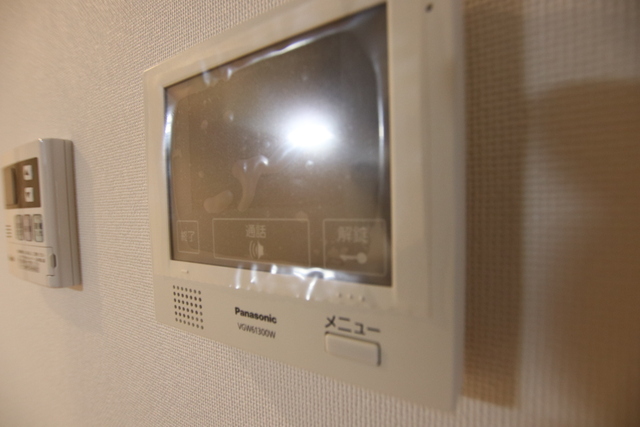 その他設備　洋室６．２帖にエアコン１基