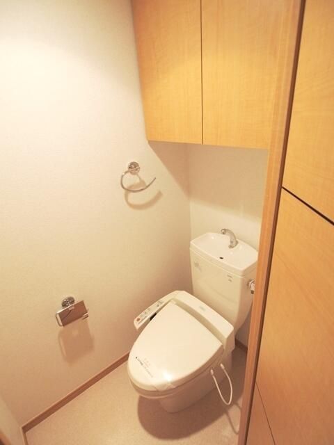 トイレ　写真は同タイプ住居です。