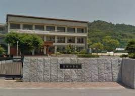 中学校　詫間中学校（中学校）まで1312m
