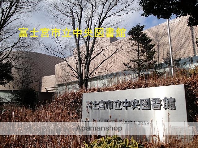 図書館　中央図書館（図書館）まで631m