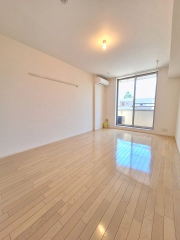 その他部屋・スペース　使い勝手のいい寝室です