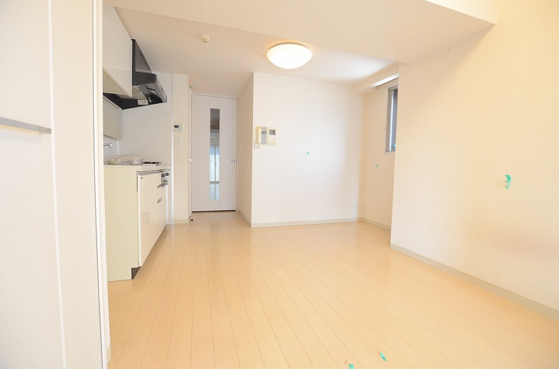 居室・リビング　開放感のあるゆったりとしたお部屋です♪