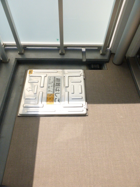 バルコニー　写真は同タイプ住居です。