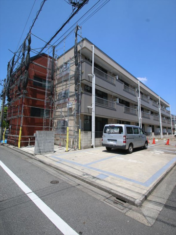 建物外観　敷金・礼金不要、フリーレント付　閑静な住宅街