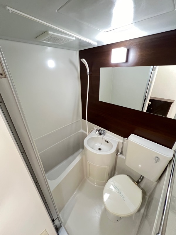 バス・シャワールーム　別部屋参考写真