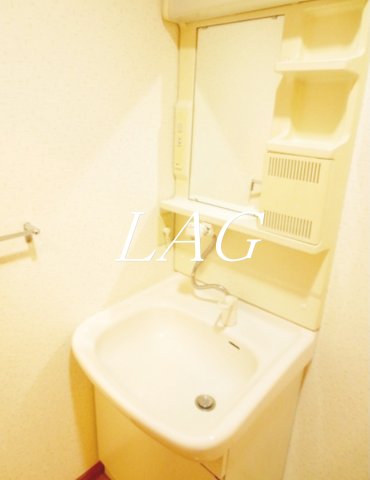 洗面設備　独立洗面台です。