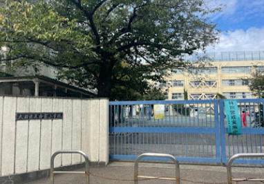小学校　大田区立出雲小学校（小学校）まで1587m