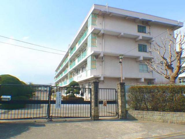 中学校　忠生中学校（中学校）まで400m