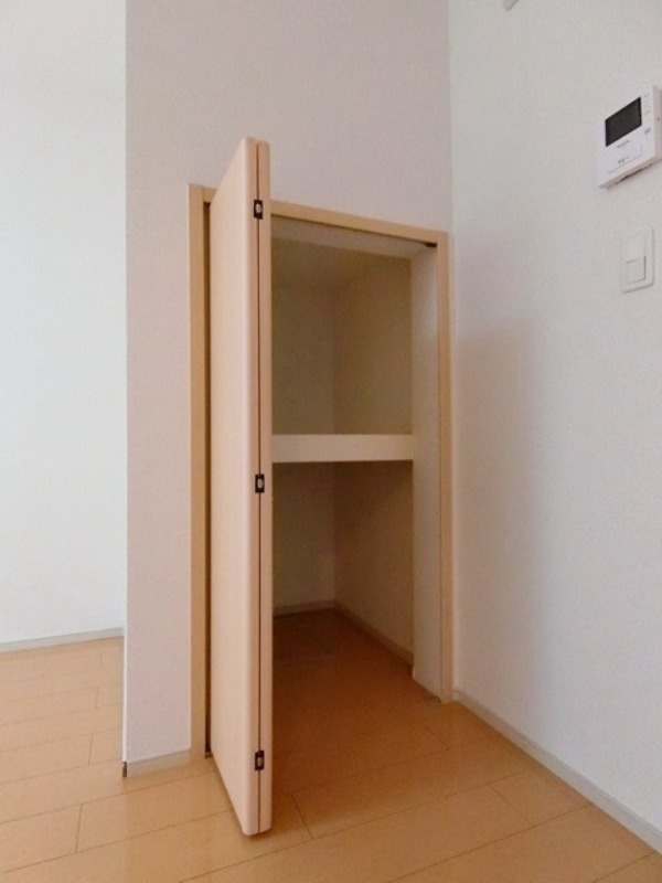 収納　図面と現状に相違がある場合には現状を優先