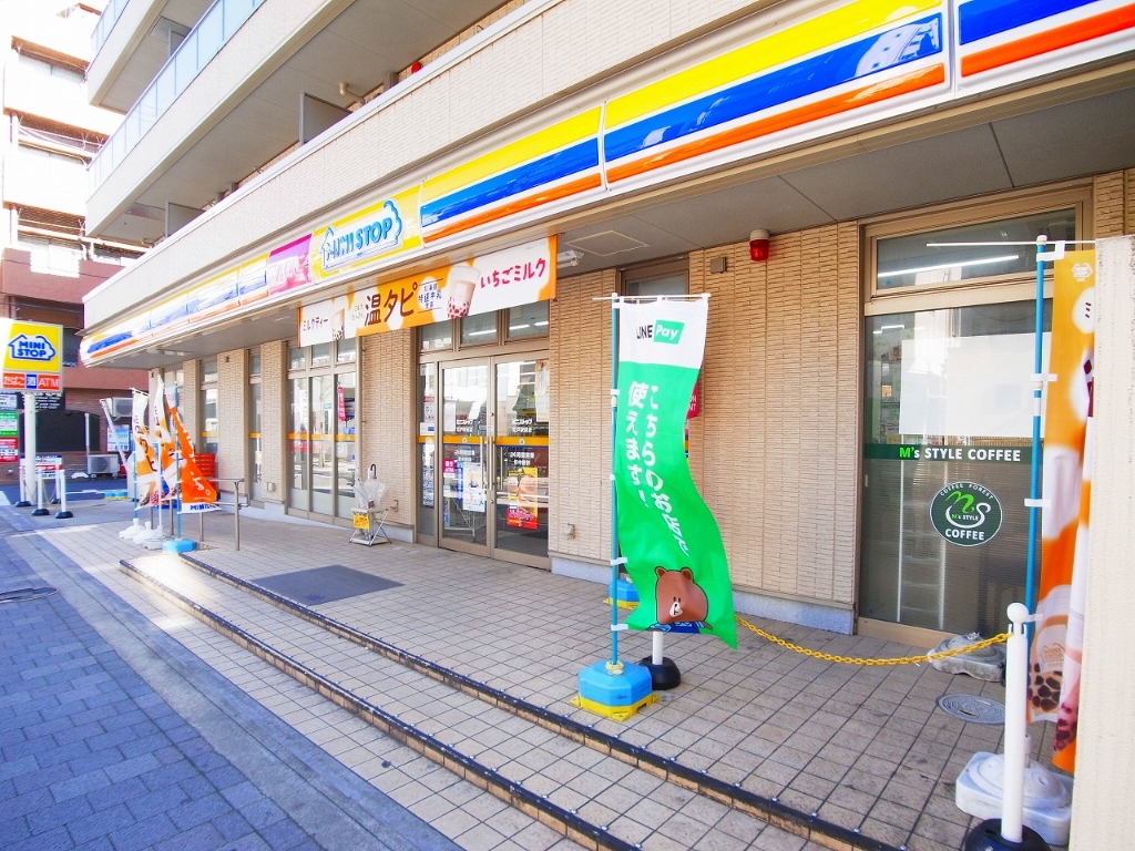 コンビニ　ミニストップ 松戸駅前店（コンビニ）まで182m