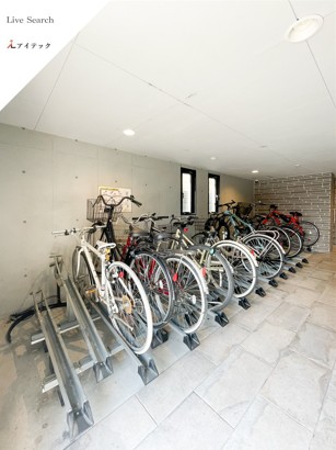 駐車場　駐輪場