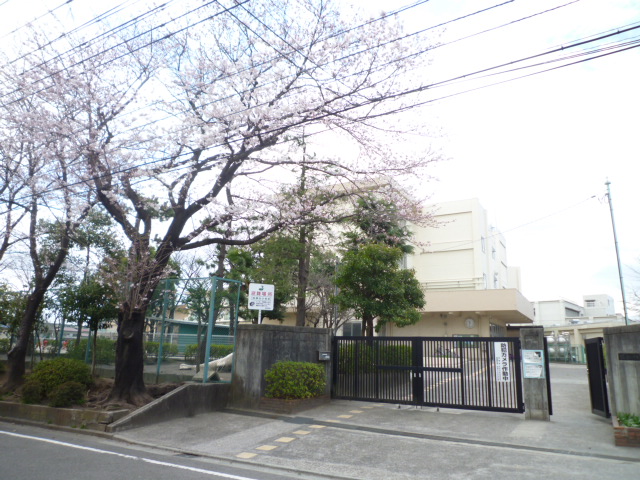 小学校　町田市立成瀬台小学校（小学校）まで531m