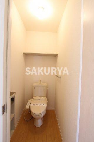 トイレ　現況と異なる場合があります。