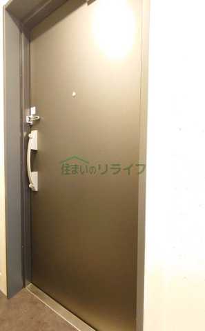 玄関　COCOFLAT西荻窪