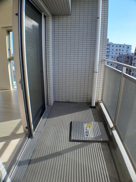 バルコニー　陽当たり良好なバルコニーです