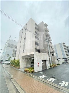 建物外観　落ち着いた雰囲気の外観です