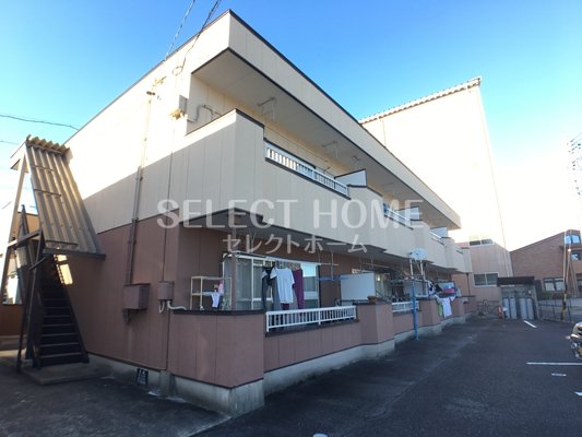 建物外観　落ち着いた雰囲気の外観です