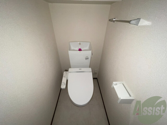 トイレ　トイレはシンプルかつオーソドックスで使いやすいです。