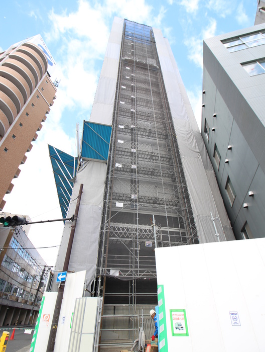 建物外観　建築中