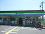 コンビニ　ファミリーマート 飯能加治小学校前店（コンビニ）まで432m