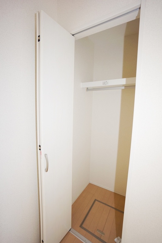 収納　※写真は別号室のものです