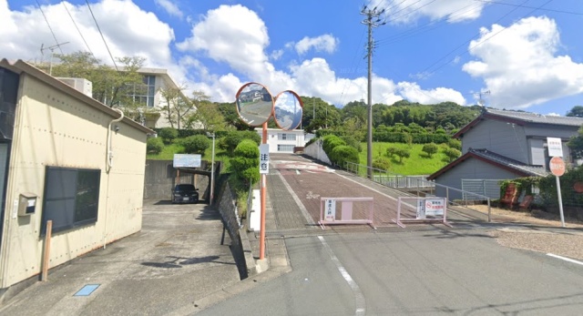 小学校　浜松市立三ヶ日西小学校（小学校）まで1908m