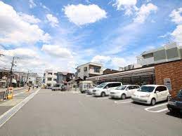 コンビニ　セブンイレブン 豊中中桜塚5丁目店（コンビニ）まで690m