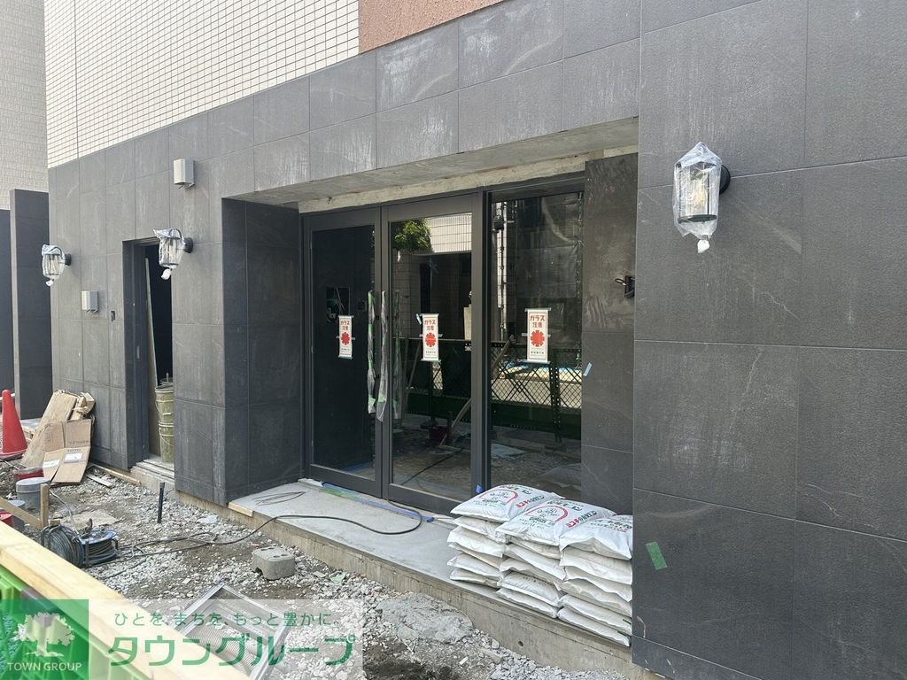 エントランス　エントランス