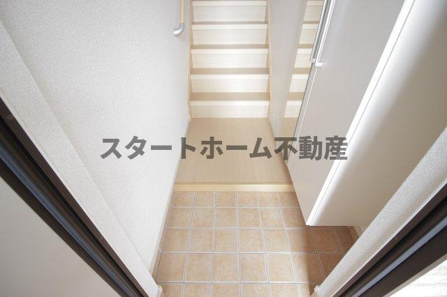 玄関　落ち着いた玄関です