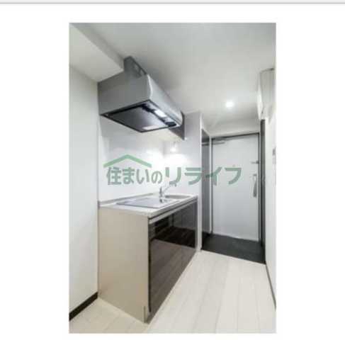 キッチン　写真は同タイプ住戸です。