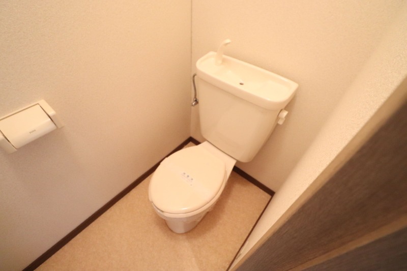 トイレ　きれいな水回りです